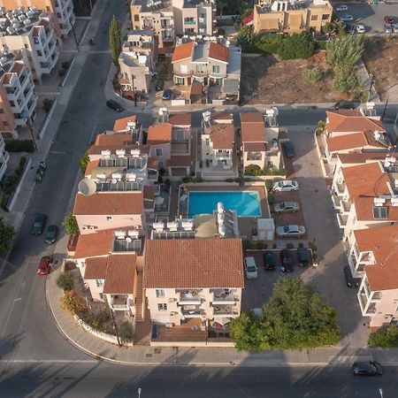 Limnos Gardens Paphos Exterior foto